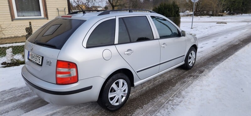 Photo 2 - Skoda Fabia 2007 y Wagon