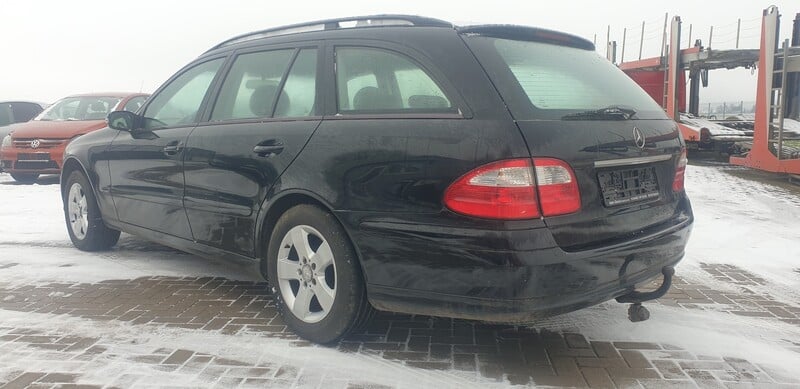 Photo 3 - Mercedes-Benz E 220 CDI 2004 y