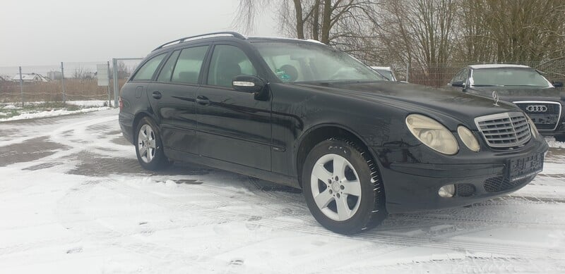 Photo 7 - Mercedes-Benz E 220 CDI 2004 y