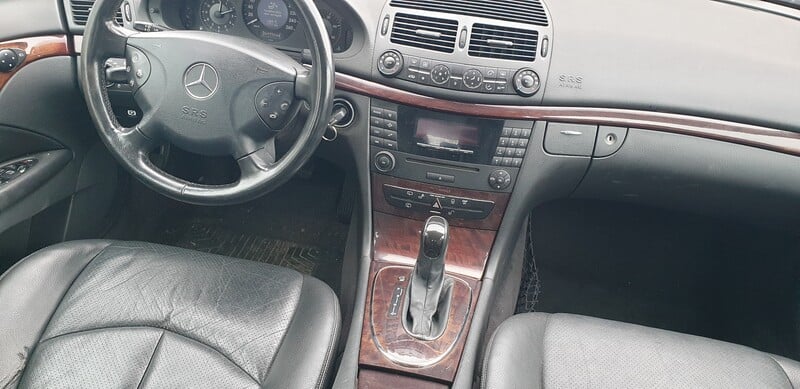 Photo 12 - Mercedes-Benz E 220 CDI 2004 y