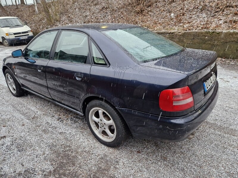 Фотография 5 - Audi A4 QUATTRO 1995 г