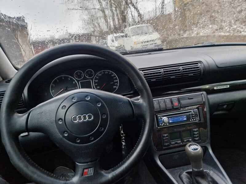 Фотография 7 - Audi A4 QUATTRO 1995 г