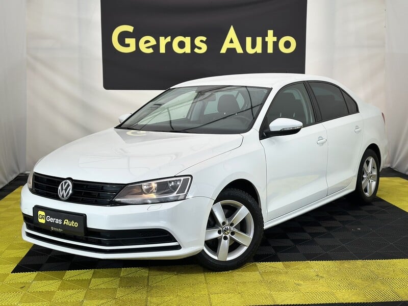 Nuotrauka 1 - Volkswagen Jetta 2015 m Sedanas