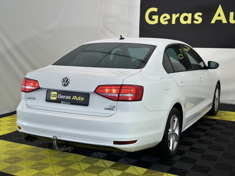 Nuotrauka 4 - Volkswagen Jetta 2015 m Sedanas