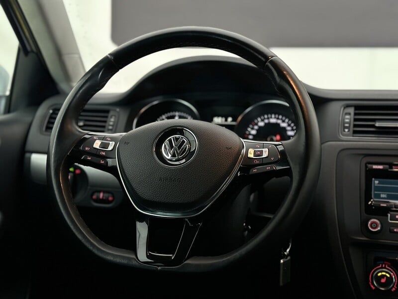 Nuotrauka 13 - Volkswagen Jetta 2015 m Sedanas