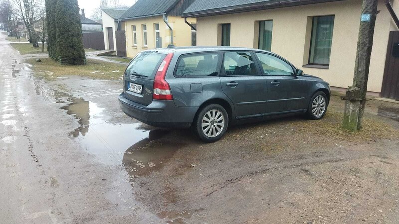 Photo 2 - Volvo V50 TDI 2006 y