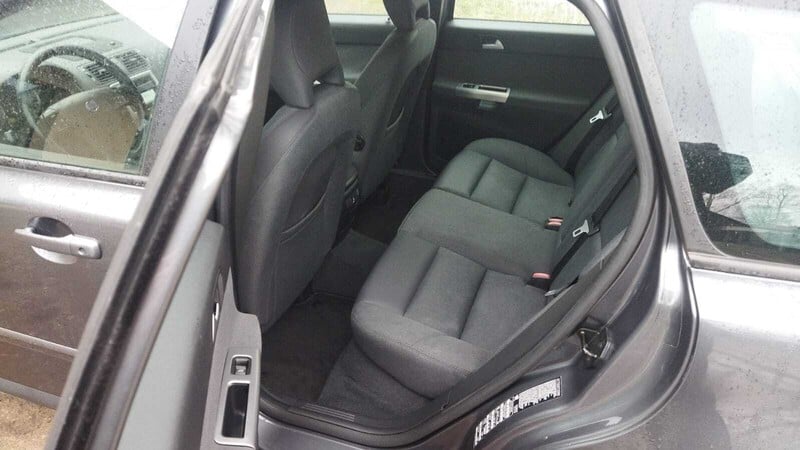 Photo 7 - Volvo V50 TDI 2006 y