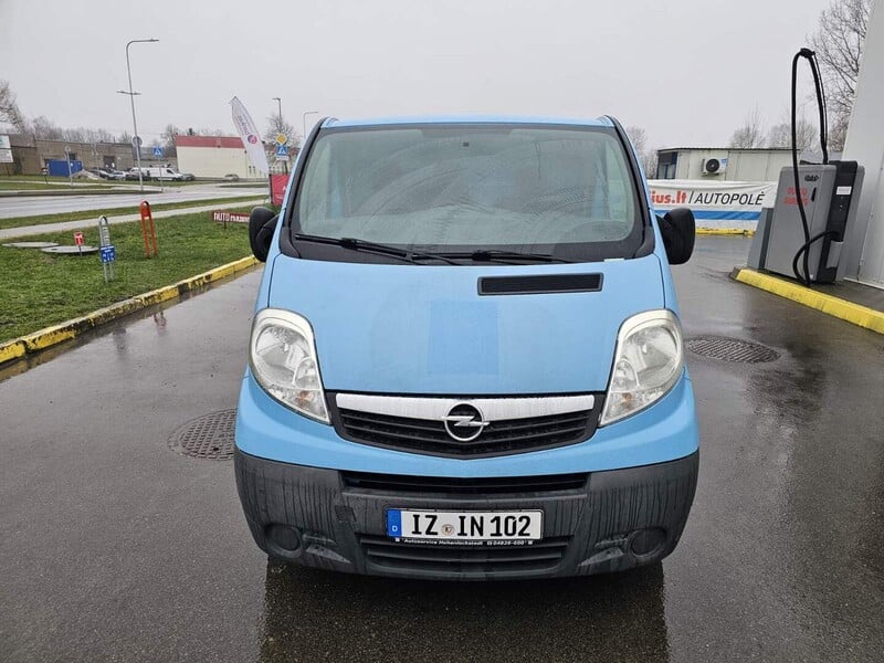 Photo 1 - Opel Vivaro 2012 y Heavy minibus