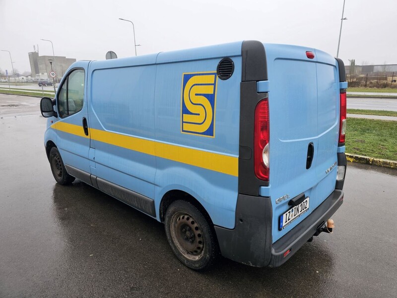 Photo 6 - Opel Vivaro 2012 y Heavy minibus