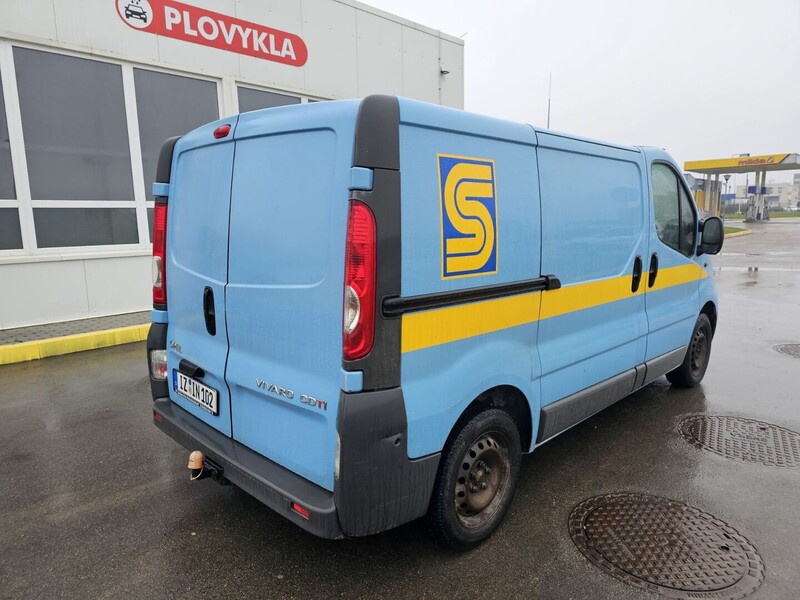 Photo 7 - Opel Vivaro 2012 y Heavy minibus