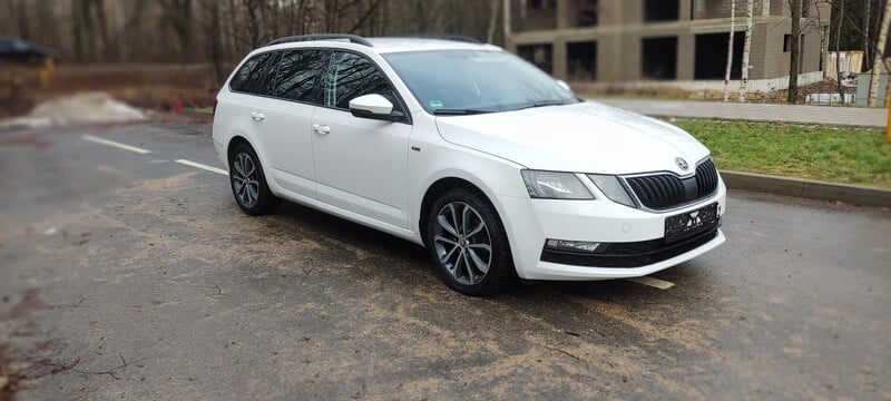 Photo 2 - Skoda Octavia 2019 y Wagon