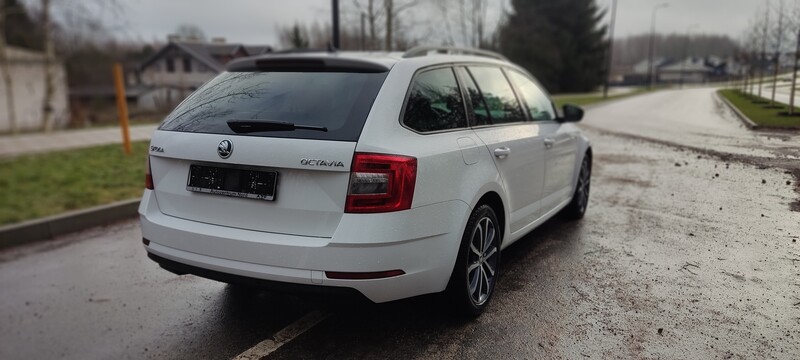 Photo 6 - Skoda Octavia 2019 y Wagon