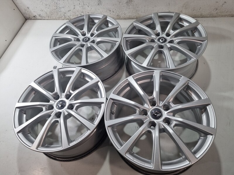 Photo 1 - Renault R18 light alloy R18 rims