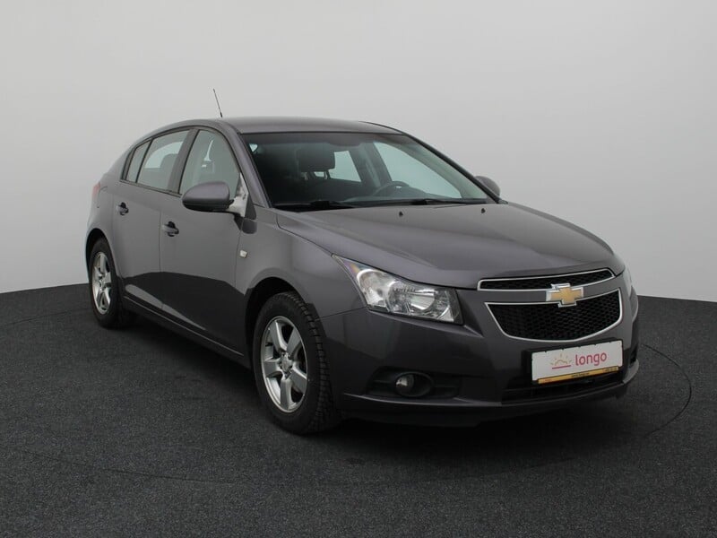 Фотография 10 - Chevrolet Cruze 2012 г Хэтчбек