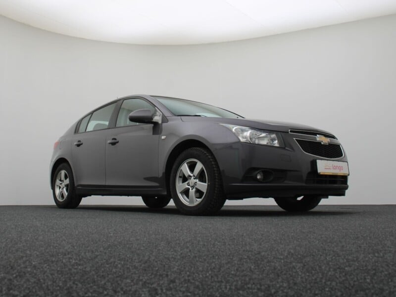 Фотография 11 - Chevrolet Cruze 2012 г Хэтчбек