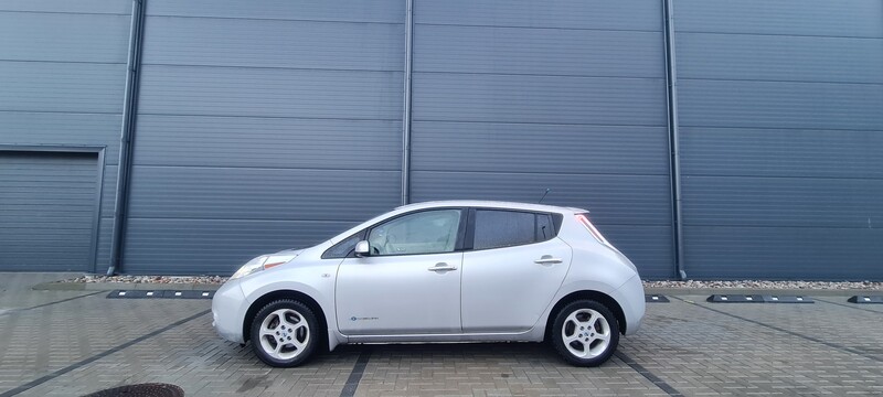 Фотография 5 - Nissan Leaf 2013 г Хэтчбек