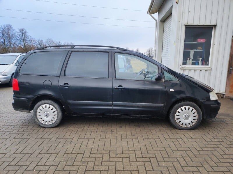 Photo 7 - Volkswagen Sharan 2000 y Van