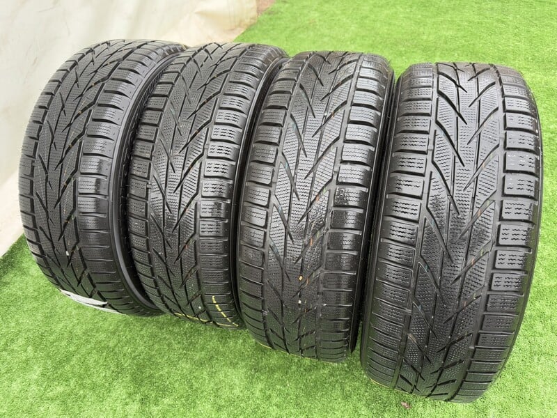 Photo 1 - Toyo Siunciam, 8mm 2018m R18 winter tyres passanger car