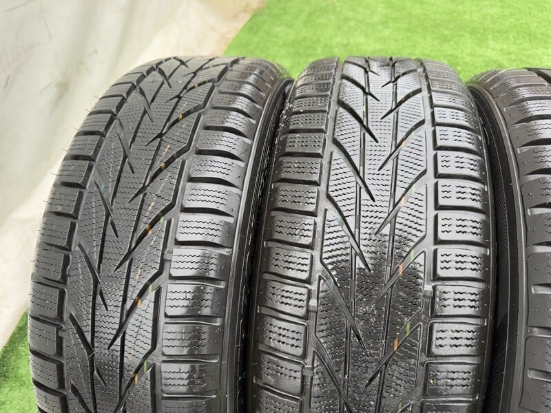 Photo 3 - Toyo Siunciam, 8mm 2018m R18 winter tyres passanger car