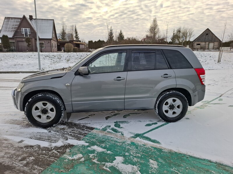 Photo 4 - Suzuki Grand Vitara 2006 y Off-road / Crossover