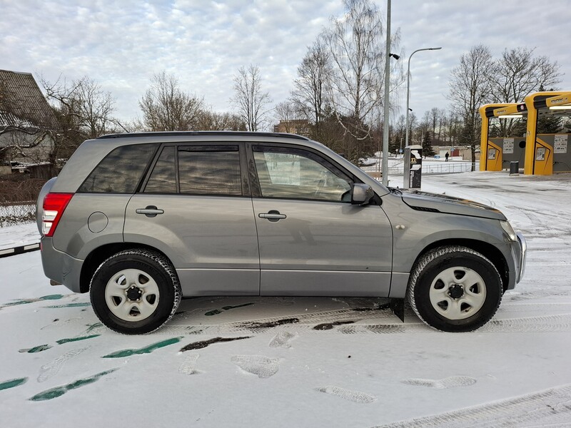 Photo 6 - Suzuki Grand Vitara 2006 y Off-road / Crossover