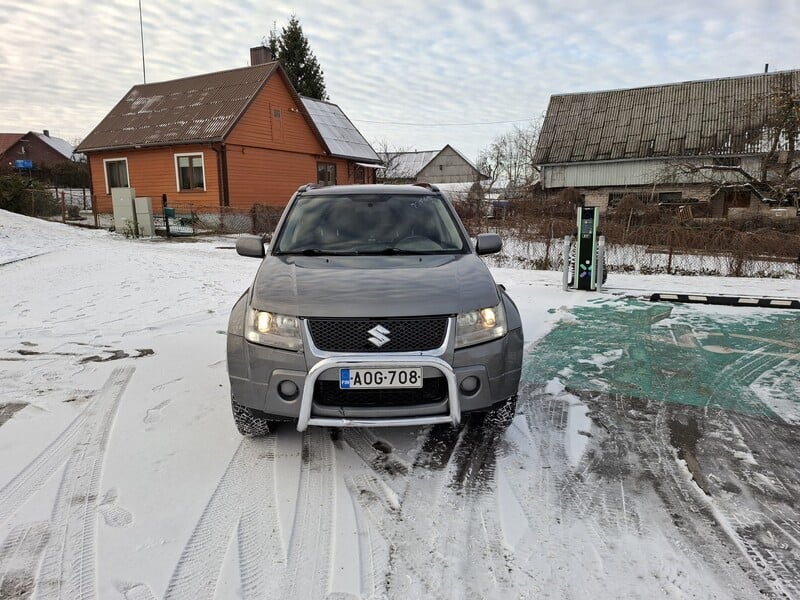 Photo 7 - Suzuki Grand Vitara 2006 y Off-road / Crossover