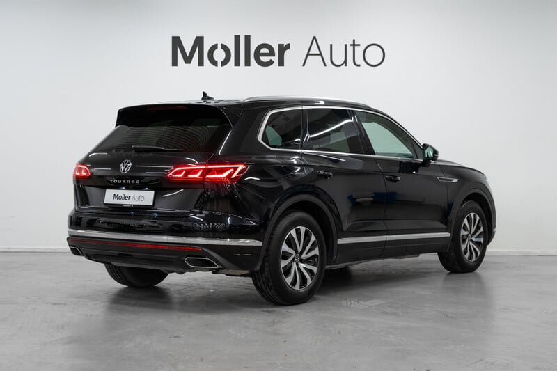 Nuotrauka 3 - Volkswagen Touareg 2021 m Visureigis / Krosoveris