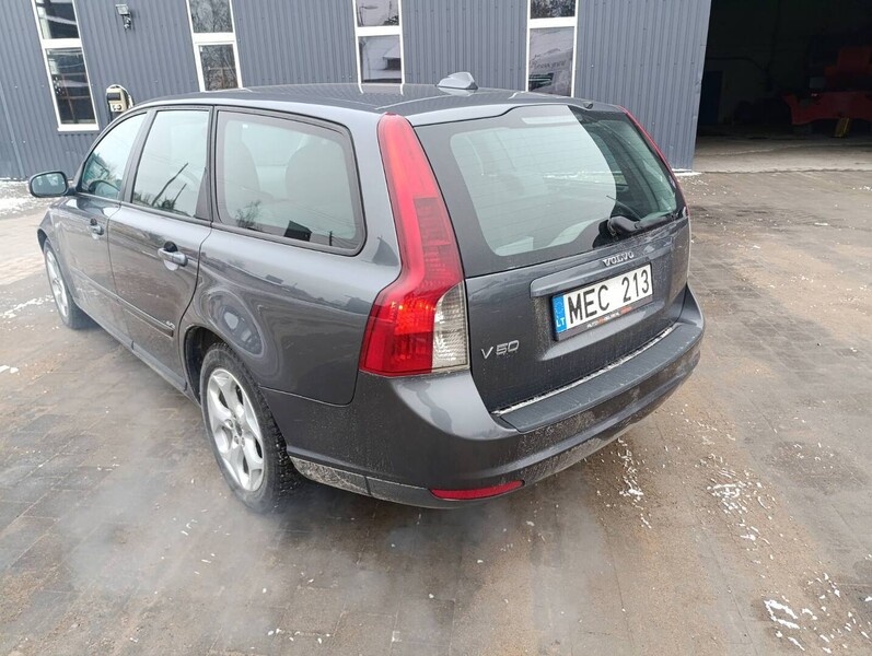 Фотография 4 - Volvo V50 2007 г Универсал