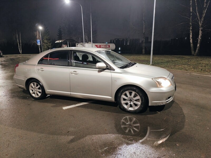 Nuotrauka 1 - Toyota Avensis 2004 m Hečbekas