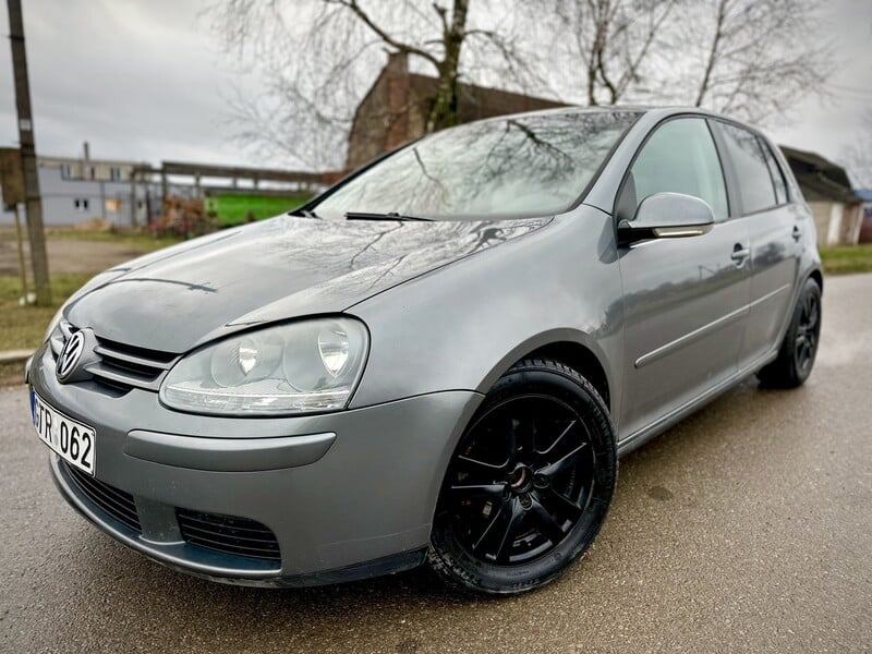 Photo 4 - Volkswagen Golf 2005 y Hatchback