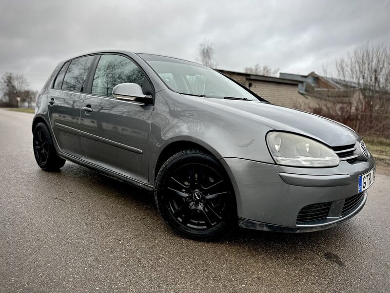 Photo 6 - Volkswagen Golf 2005 y Hatchback