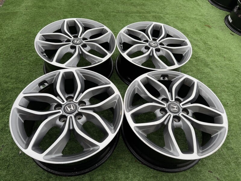 Photo 1 - Honda Siunciam, 7.5J ET55 light alloy R18 rims