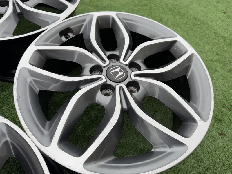 Photo 4 - Honda Siunciam, 7.5J ET55 light alloy R18 rims