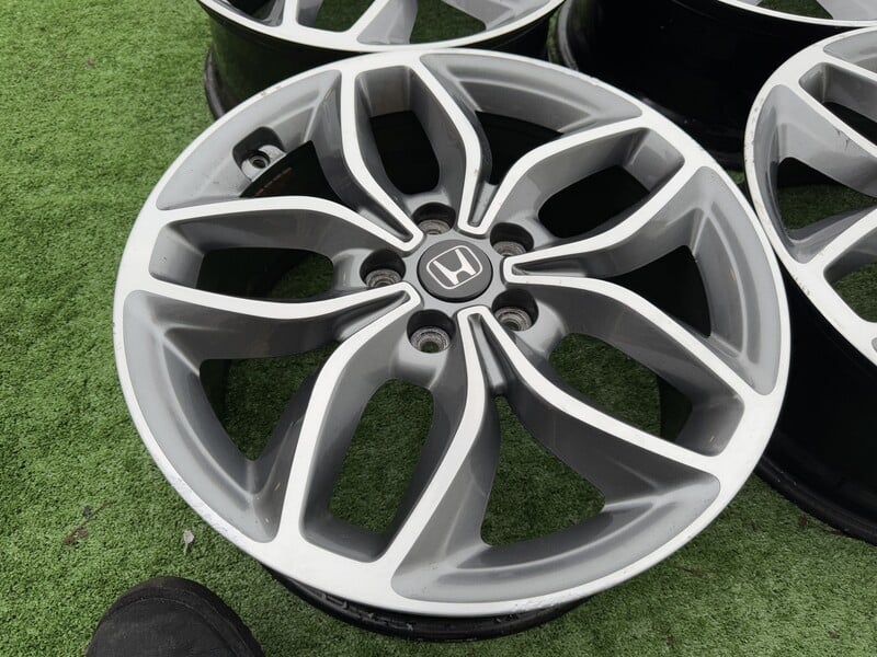 Photo 5 - Honda Siunciam, 7.5J ET55 light alloy R18 rims