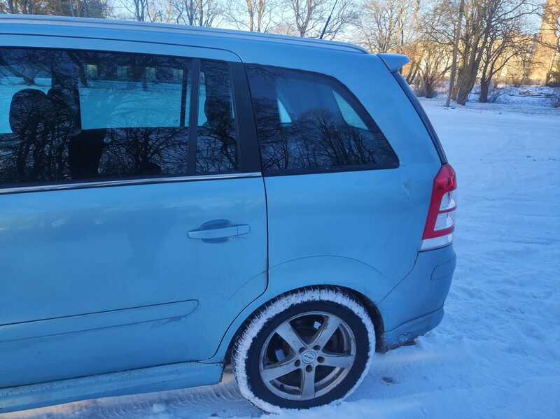 Фотография 8 - Opel Zafira 2009 г Универсал