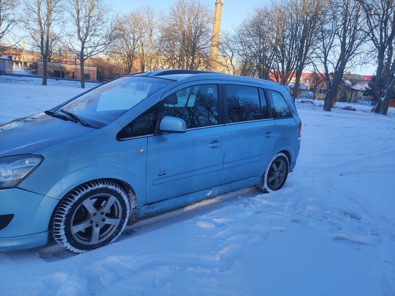 Фотография 4 - Opel Zafira 2009 г Универсал