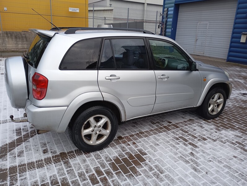 Photo 6 - Toyota RAV4 2003 y Off-road / Crossover