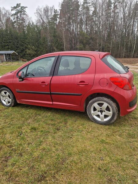 Photo 2 - Peugeot 207 2008 y Hatchback