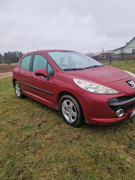 Photo 1 - Peugeot 207 2008 y Hatchback