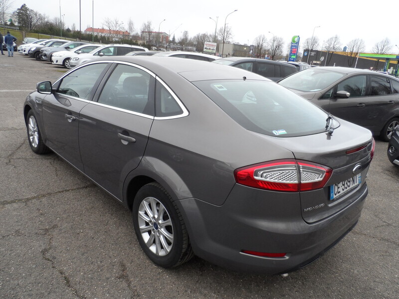 Photo 5 - Ford Mondeo 2012 y Hatchback