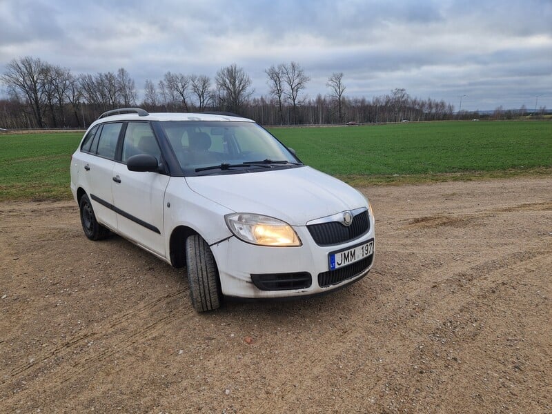 Nuotrauka 1 - Skoda Fabia 2009 m Universalas