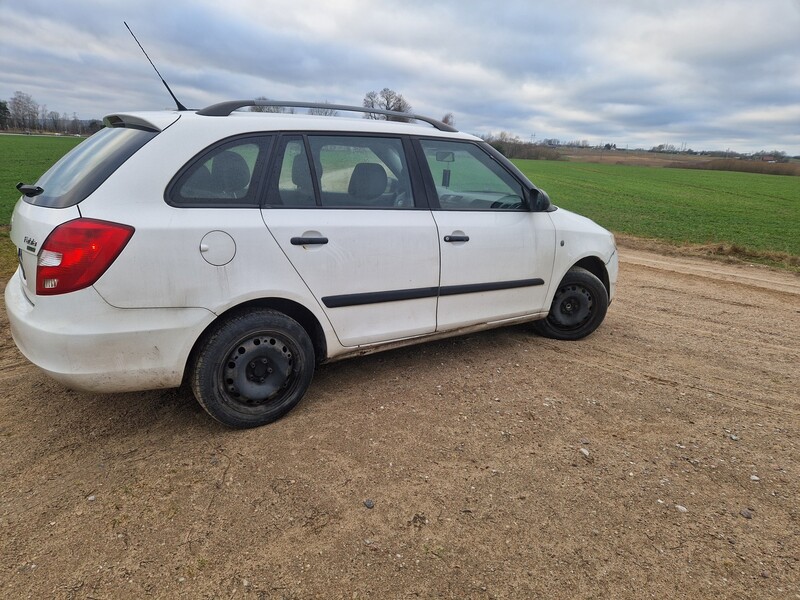 Nuotrauka 2 - Skoda Fabia 2009 m Universalas