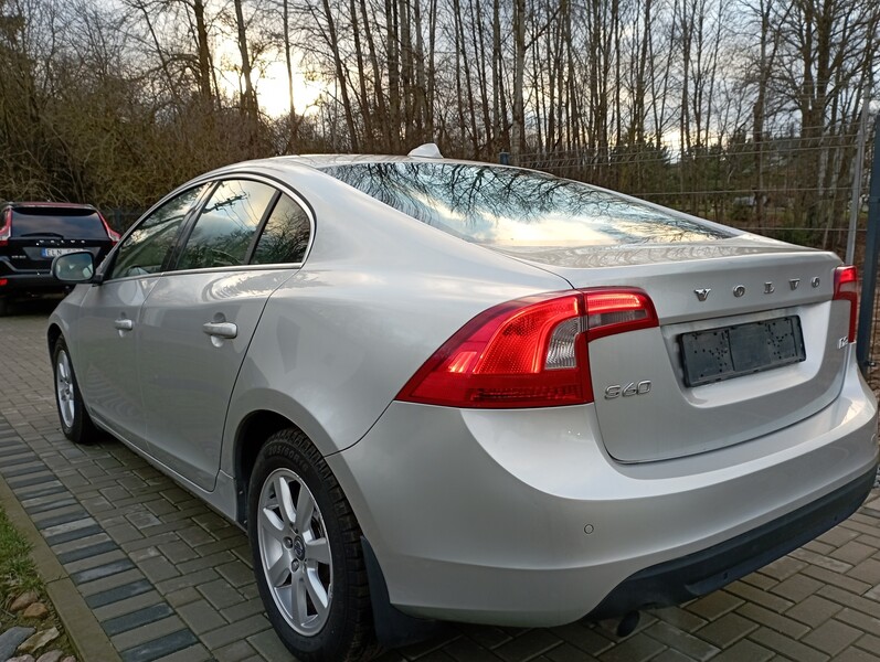 Фотография 6 - Volvo S60 2012 г Седан