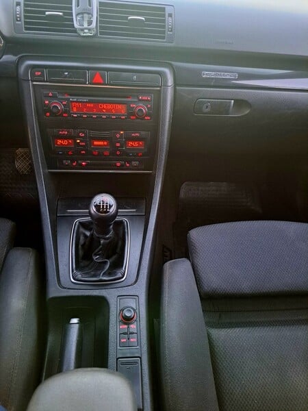 Photo 15 - Audi A4 1.9 TDI QUATTRO 2003 y