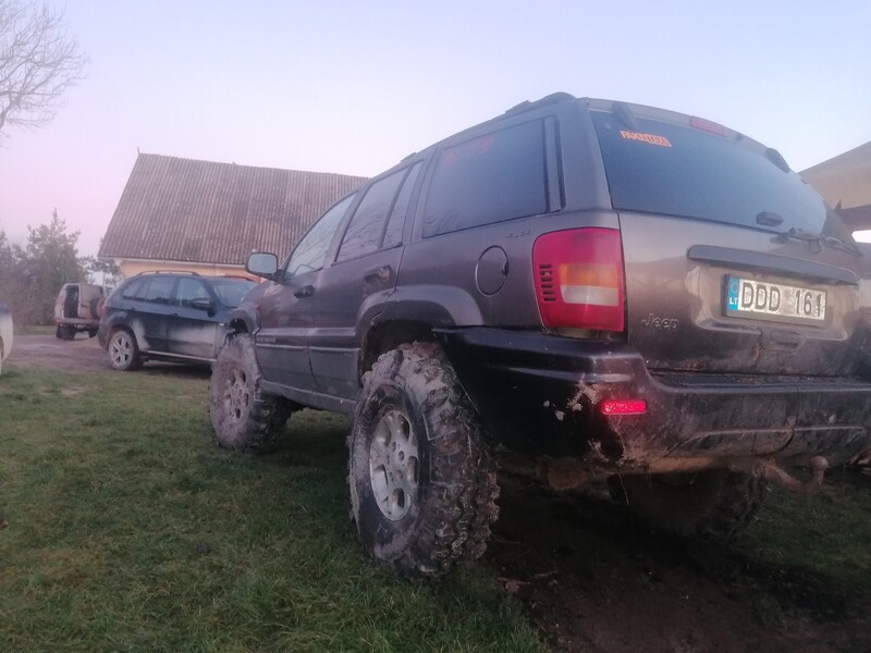 Photo 3 - Jeep Grand Cherokee 2000 y Off-road / Crossover