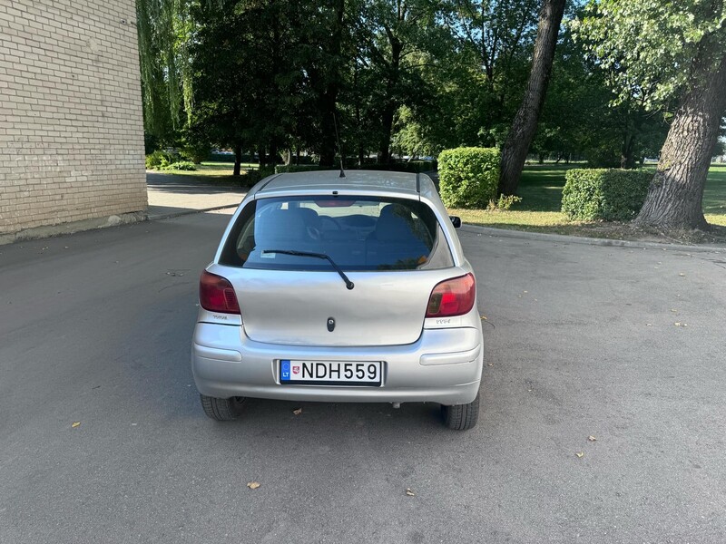 Nuotrauka 4 - Toyota Yaris 2003 m Hečbekas