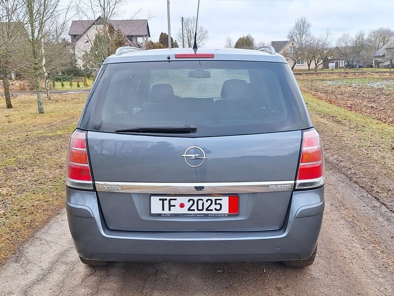 Фотография 8 - Opel Zafira 2005 г Минивэн