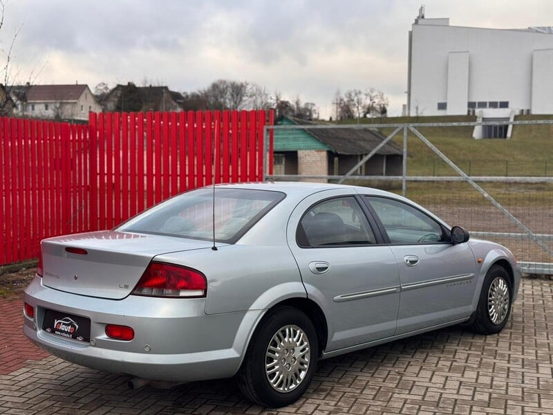 Photo 5 - Chrysler Sebring 2001 y Sedan