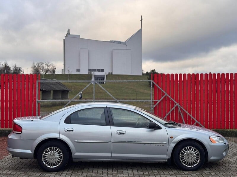 Photo 7 - Chrysler Sebring 2001 y Sedan