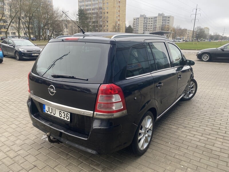 Photo 4 - Opel Zafira 2008 y Van